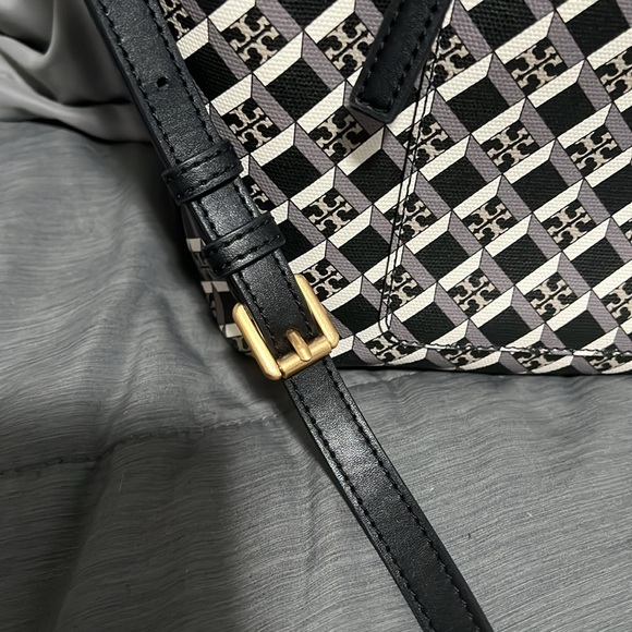 Tory Burch Tote - Picture 11 of 12